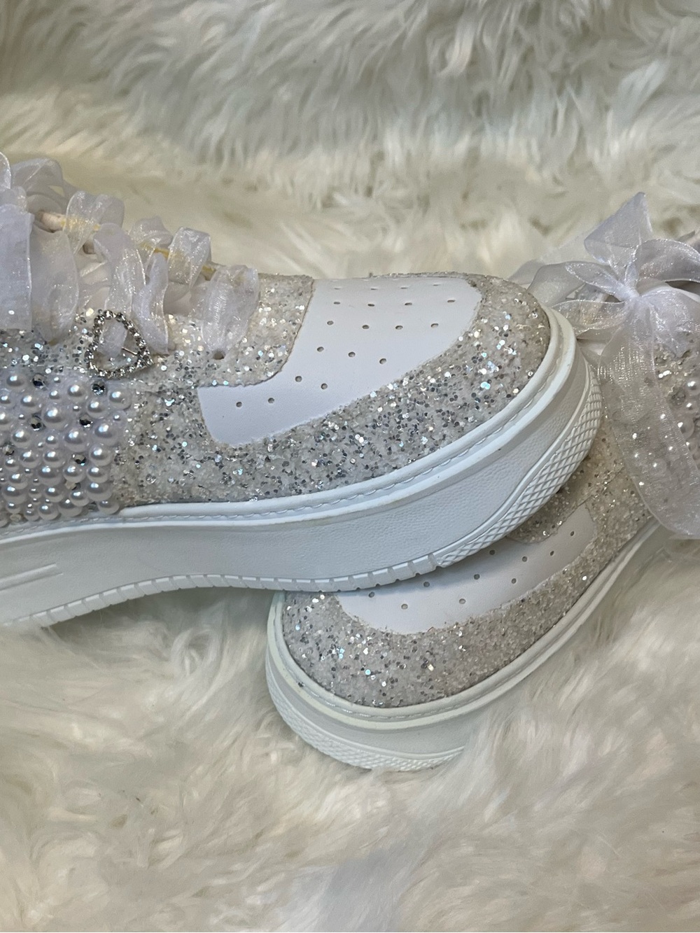 Stilto White Glitter Pearl Embellished Platform Sneakers. Size 9. NWOB